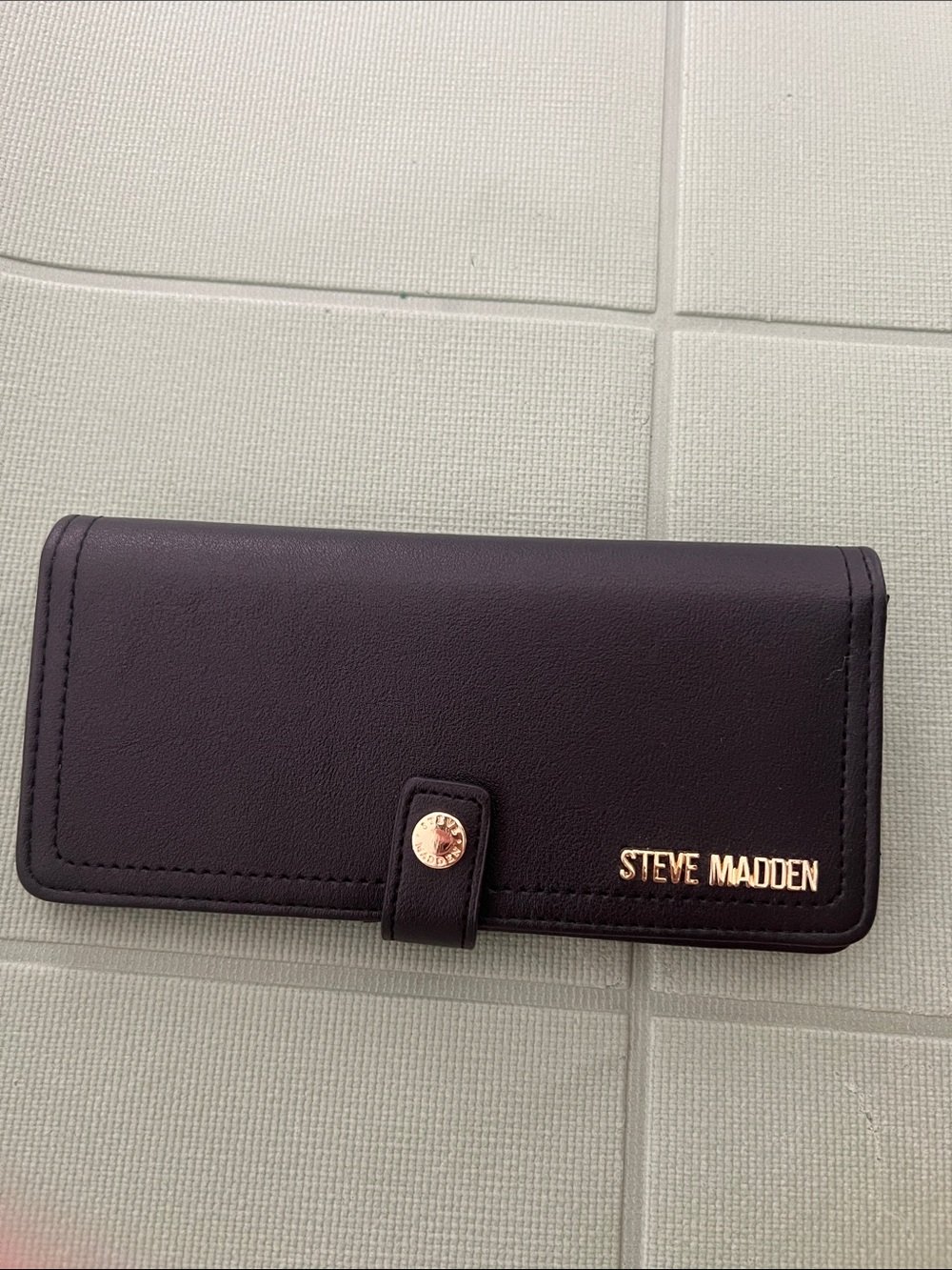 Steve Madden long card wallet